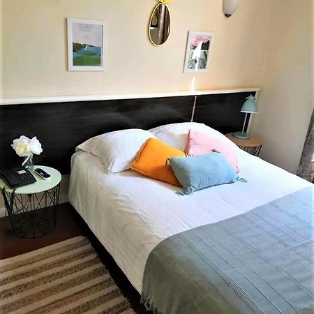 Hotel Le Victoria Draguignan Bagian luar foto