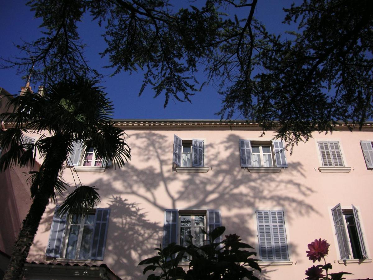 Hotel Le Victoria Draguignan Bagian luar foto