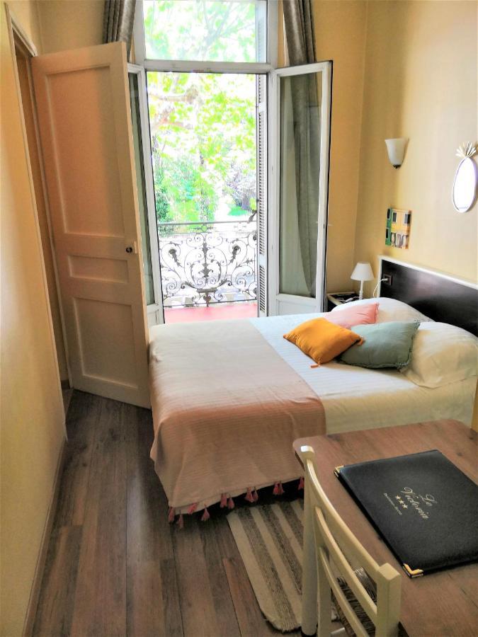 Hotel Le Victoria Draguignan Bagian luar foto