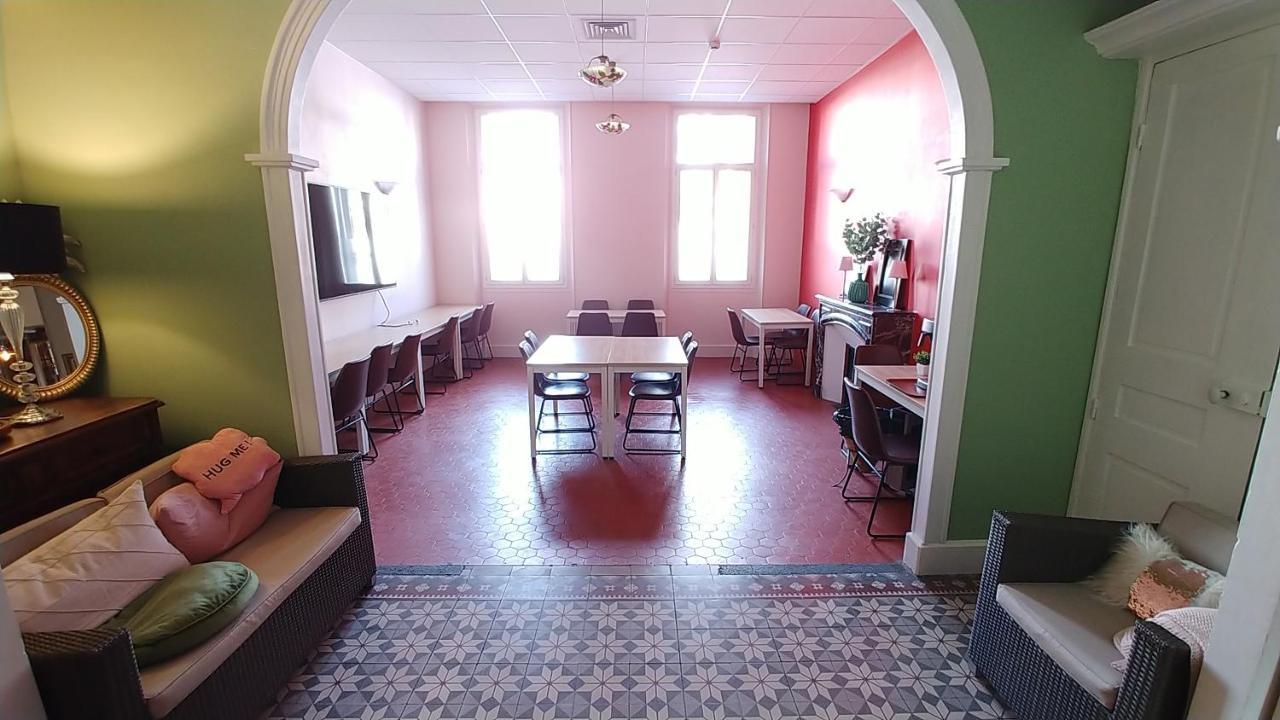Hotel Le Victoria Draguignan Bagian luar foto
