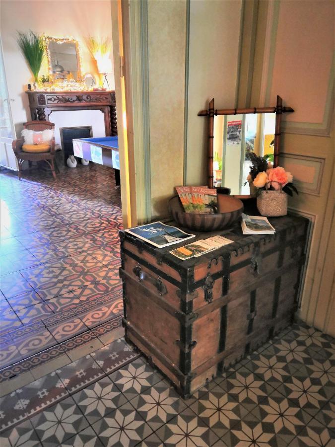 Hotel Le Victoria Draguignan Bagian luar foto