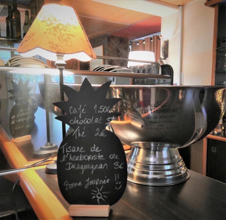Hotel Le Victoria Draguignan Bagian luar foto